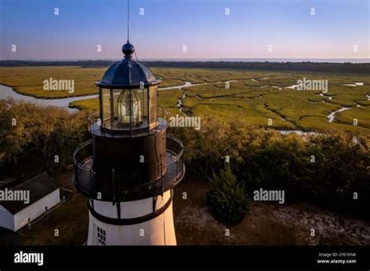 Can you climb Amelia Island Lighthouse?
