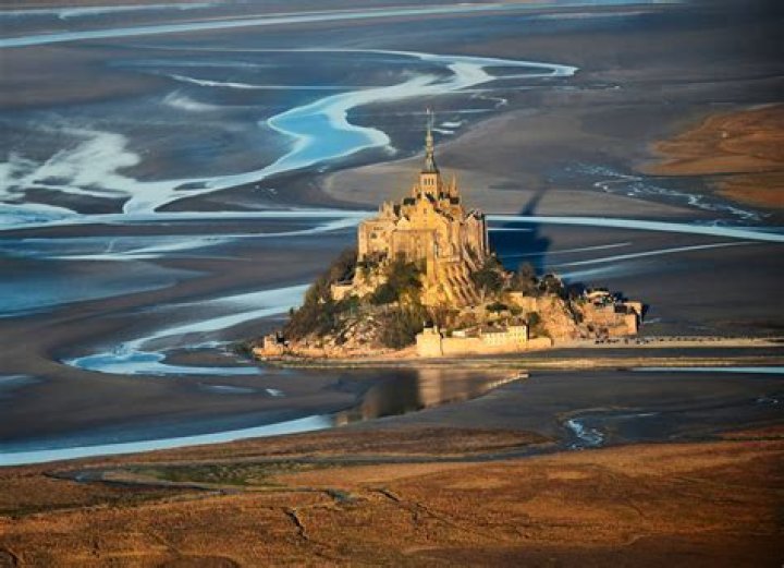 Can you spend the night on Mont Saint Michel?