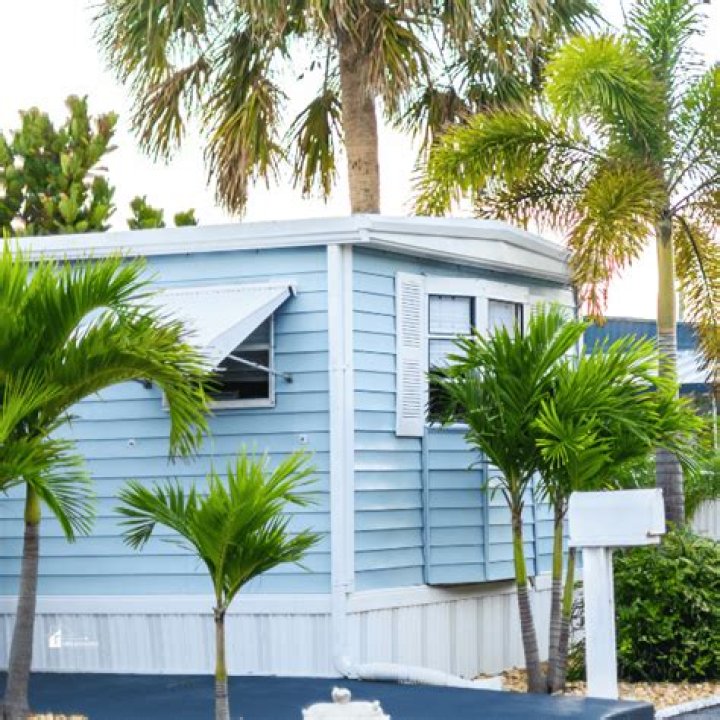 How can I make my mobile home look nice?