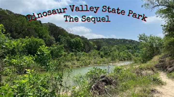 How deep is the Blue Hole at Dinosaur Valley State Park?