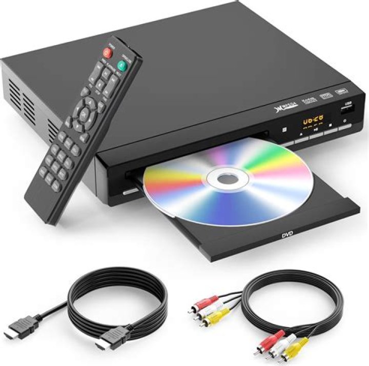 How do I watch a DVD with Windows 8?