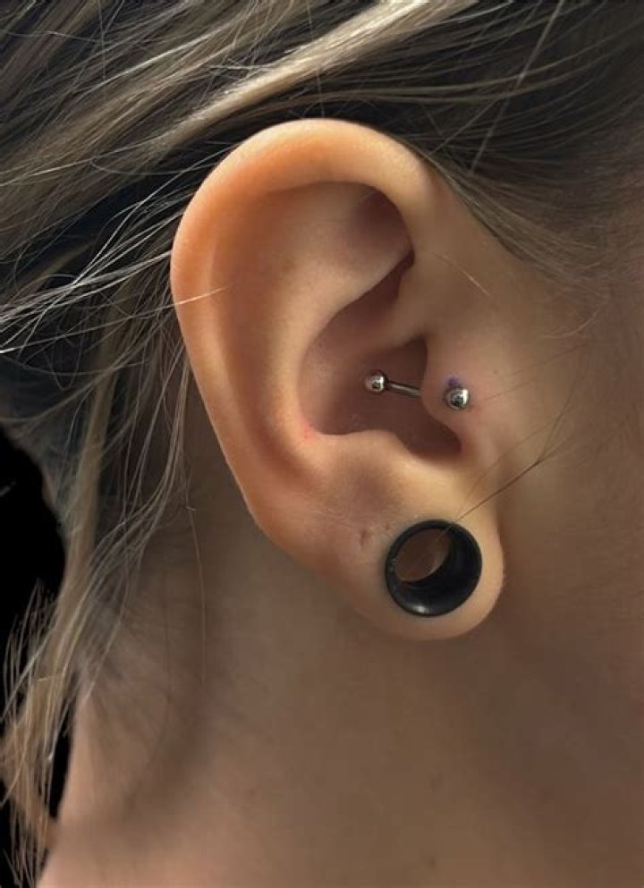 How much should I tip for a $30 piercing?