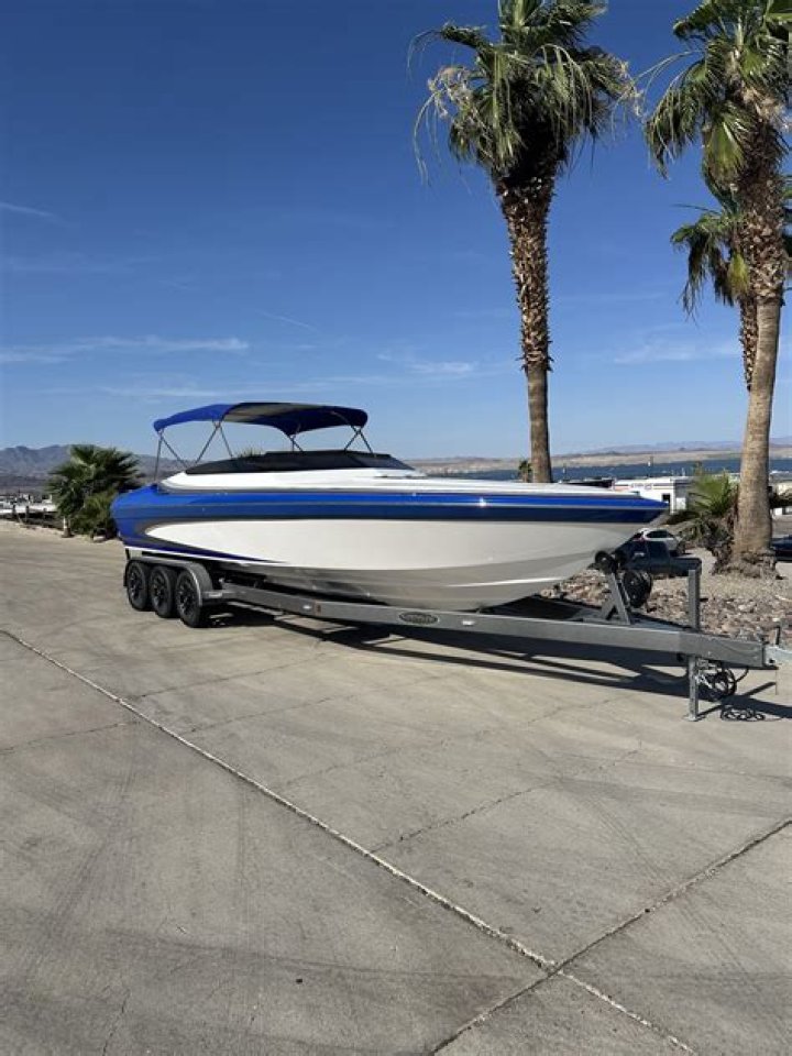 Is Hallett boats still in business?
