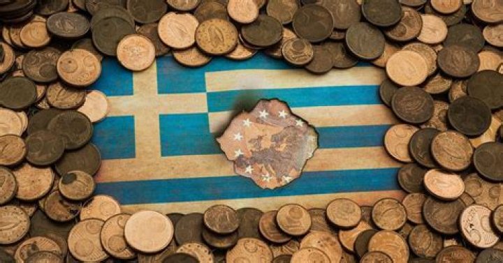 What caused Greece Financial Crisis 2011?