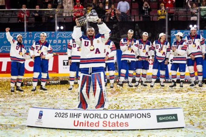 Who won hockey gold in 2006?